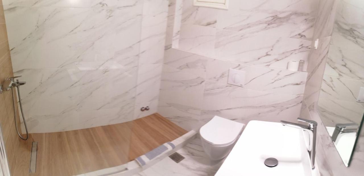 Nireus Hotel Néa Mákri Стая снимка